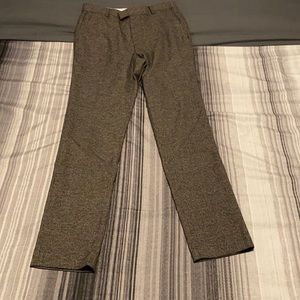 Black and grey pants from H & M for outdoor wear